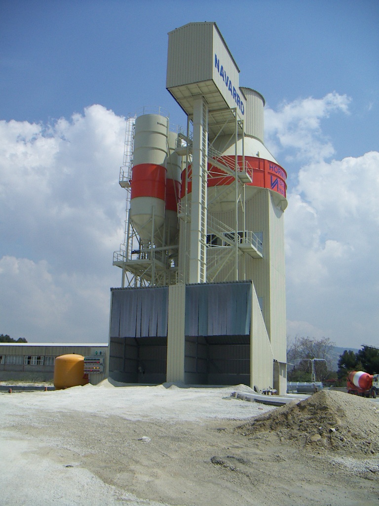 SAX CENTRAL DE FABRICACION DE HORMIGON CON OFICINAS