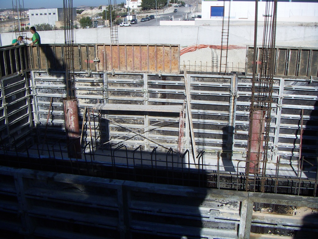 SAX CENTRAL DE FABRICACION DE HORMIGON CON OFICINAS