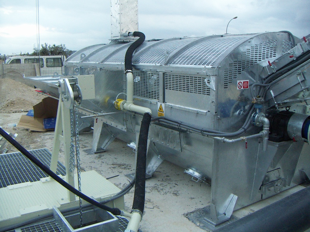 SAX CENTRAL DE FABRICACION DE HORMIGON CON OFICINAS