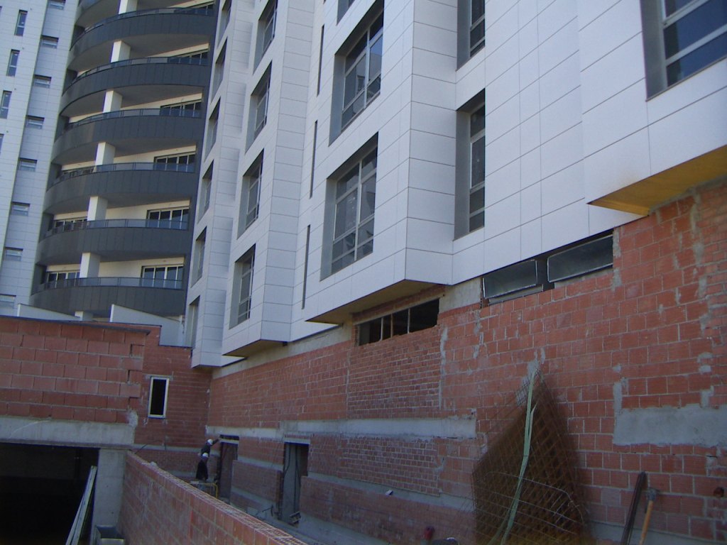 ALICANTE BENISAUDET OFICINAS VIVIENDAS GARAJE