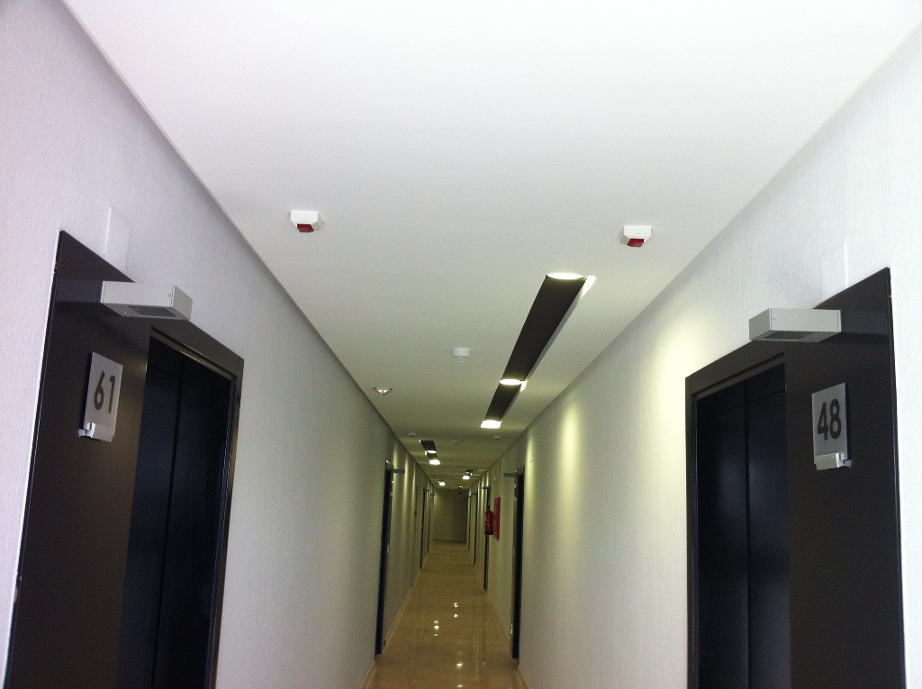 ALICANTE BENISAUDET OFICINAS VIVIENDAS GARAJE