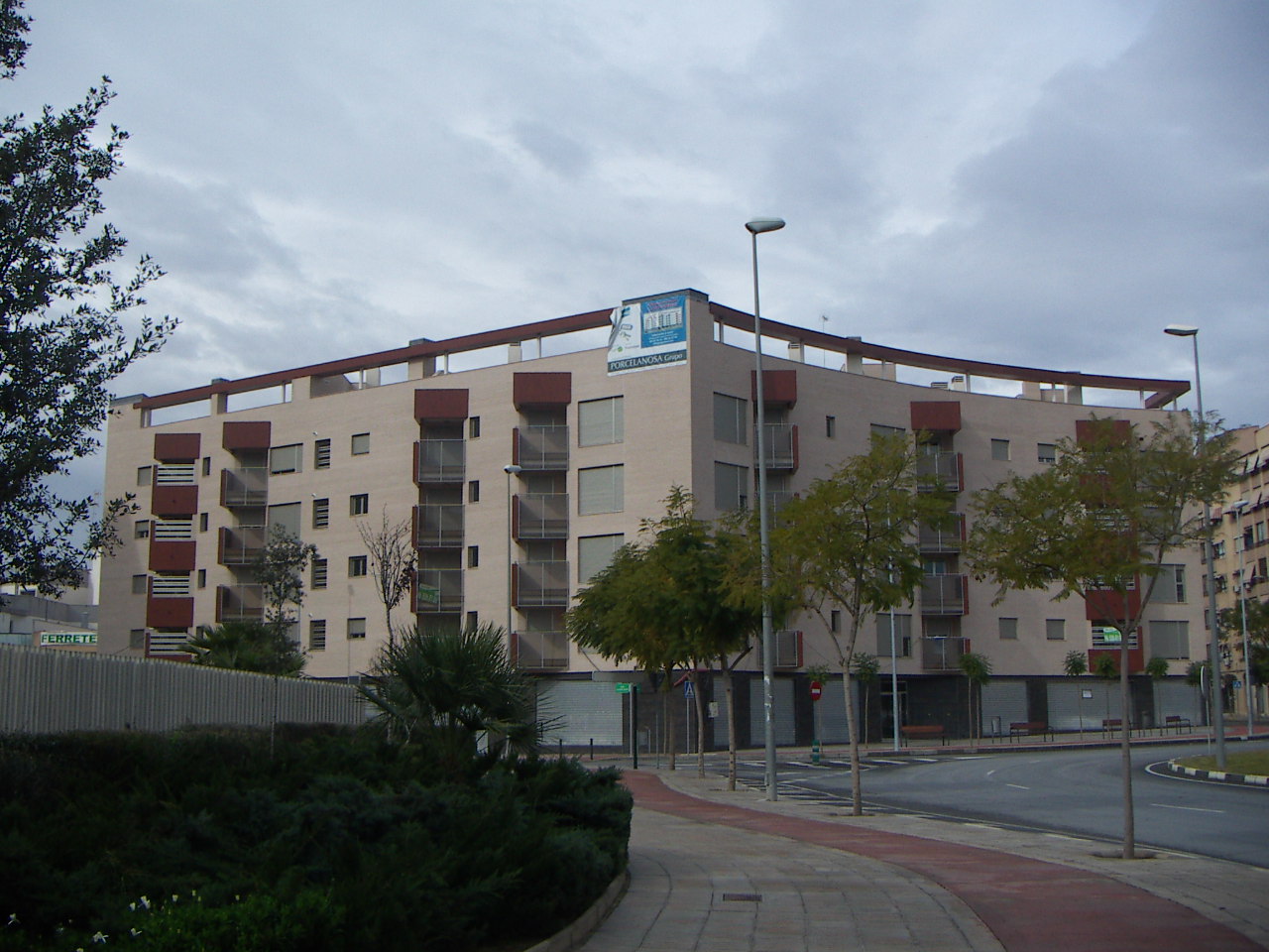 SAN VICENTE 27 VIVIENDAS GARAJE