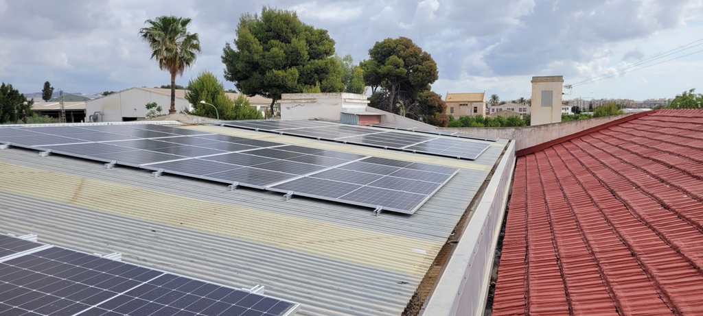 INSTALACION FOTOVOLTIACA GARVALIN